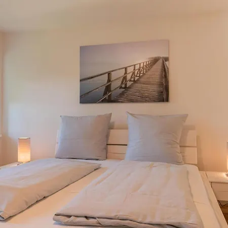 Apartment 1 Bedroom In *